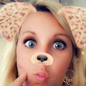 Meet your Posher, Hellena